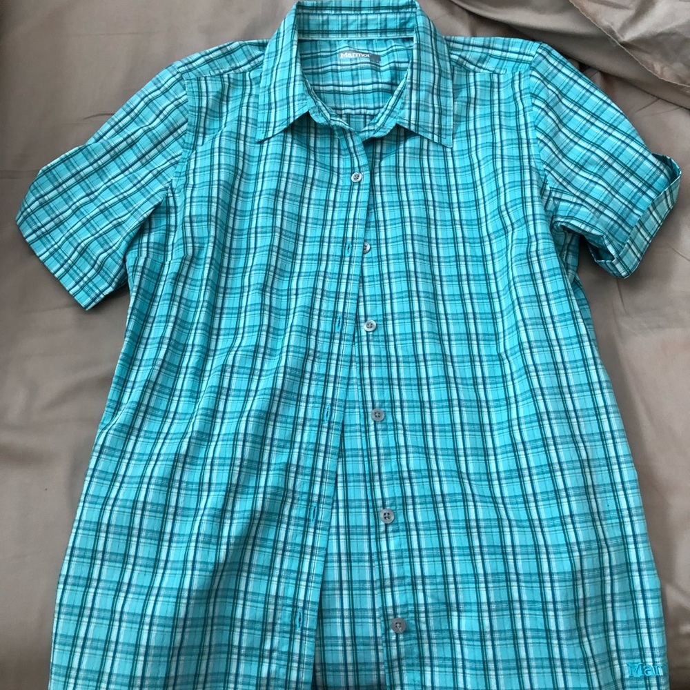 Marmot size M button shirt
